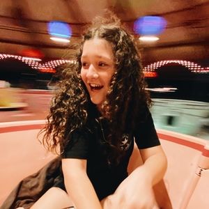 Meet your Posher, Ava